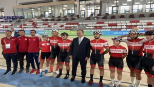 Gençlik ve Spor Bakanı Kasapoğlu, Konya Olimpik Veledromu'nda incelemelerde bulundu: