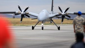 Hava Kuvvetlerine 3 Bayraktar Akıncı TİHA teslim edildi