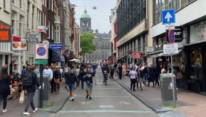 Hollanda'da kalıcı Kovid-19 yasası tartışılıyor