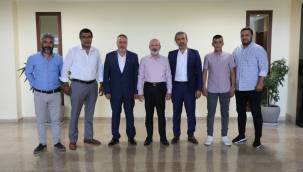 Hür Doğu Türkistanlılar'dan Başkan Çolakbayrakdar'a ziyaret