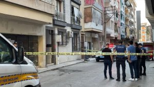 İzmir'de bir kişi eşi ve kayınpederini silahla öldürdü, 2 baldızını yaraladı