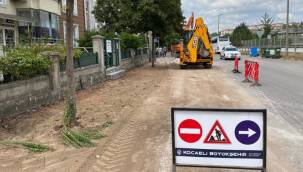 İzmit Karayolu Sokağı’nda üstyapı yenileme çalışmalarına başlandı