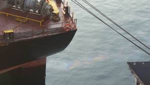 İzmit Körfezi’ni kirleten gemiye 8 milyon 415 bin TL ceza