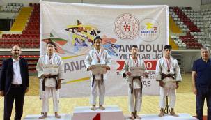 Judo takımı kürsüde yerini aldı 