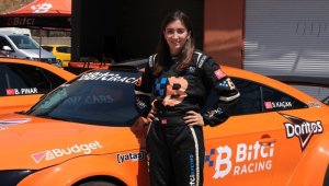 Kadın pilot Seda Kaçan'dan gençlere 'engel yok' mesajı