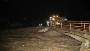 Kastamonu'da sağanak nedeniyle köprü zarar gördü