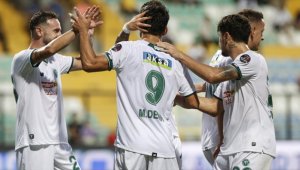 Konyaspor ligde ilk galibiyetini aldı