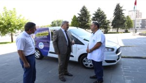 Melikgazi Belediyesi "mobil berber" hizmeti başlattı