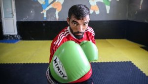 Milli kick boksçu genç, 2 madalya kazandığı yılı altınla tamamlamak istiyor