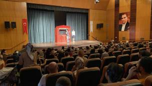 Minikler, Kukla Gösterisini Çok Sevdi