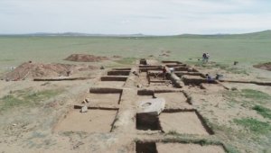 Moğolistan'da Bilge Kağan ve Kül Tigin'in babası İlteriş Kağan'ın külliyesi bulundu