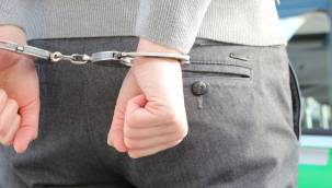 Resmi kurumdan kablo çalan 2 kişi tutuklandı