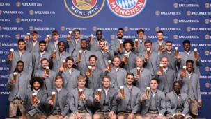 Sadio Mane gönülleri fethetti! Bira tutmayı reddetti