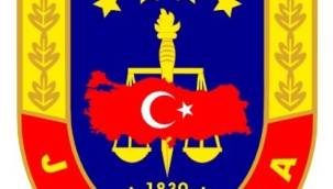 Şahin avlayan 2 kişi suçüstü yakalandı 