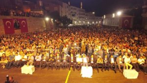 Sanatçı Sevcan Orhan Kayseri'de sahne aldı