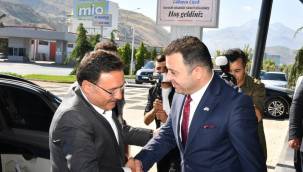 ''Sanayicimizin yolunu birlikte açacağız''