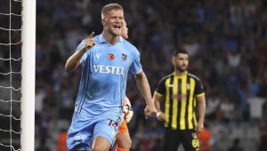 Süper Lig'de sezonun ilk golü Trabzonsporlu Cornelius'tan