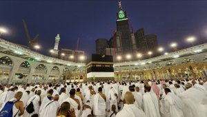 Suudi Arabistan tüm vize türlerine umre yapma izni verdiğini açıkladı