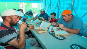 Talas Belediyesi çiftçilere kumanya dağıttı