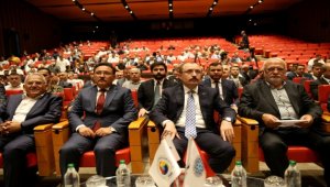 Ticaret Bakanı Muş, Kayseri'de iş insanlarıyla buluştu