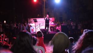 Türkülerin rüzgarı Gürsu'nun yaz gecelerini canlandırıyor 