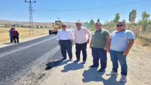 Ulaş'ta bozuk yollar onarılıyor