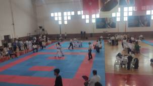 Ümit Genç ve U 21 Karatecileri Orhangazi‘de Buluştu.