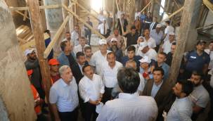 Vali Çiçek İncesu’da restorasyonu devam eden kiliseyi gezdi