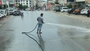 Yağmur sonrası temizlik çalışmalarına devam