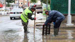 Yalova Belediyesi ekiplerinden anına müdahale