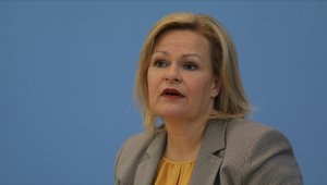 Almanya Rusya'daki seferberlik karşıtı firari askerlere iltica hakkı tanıyacak