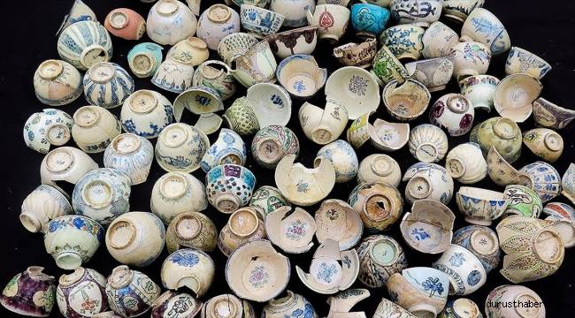 Antik Smyrna Agorası'nda Osmanlı Dönemi'nden kalma fincanlar bulundu