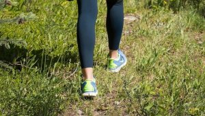 Araştırma: Hızlı yürüyenler adım sayanlara nazaran daha fazla yarar elde ediyor