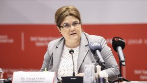 Bakan Yanık: Başörtüsü nedeniyle staja kabul edilmeyen öğrencinin davasına müdahil olacağız