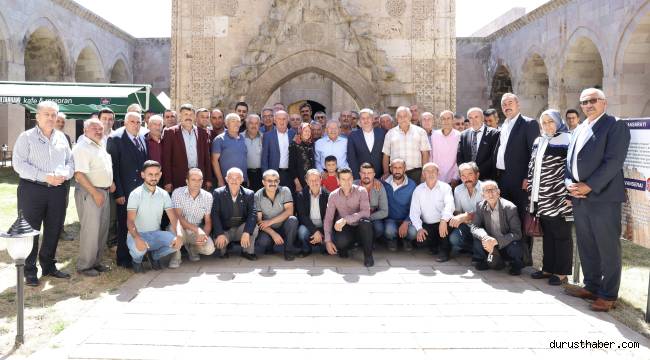 Başkan Büyükkılıç, Tarihi Sultanhanı'nda Bünyanlı Muhtarlarla Buluştu