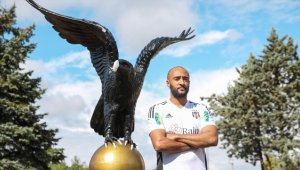 Beşiktaşlı futbolcu Redmond: Stadımızdaki atmosfer İngiltere'dekine benzer