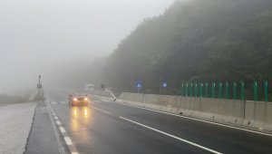 Bolu Dağı'nda sağanak ve sis etkili oluyor