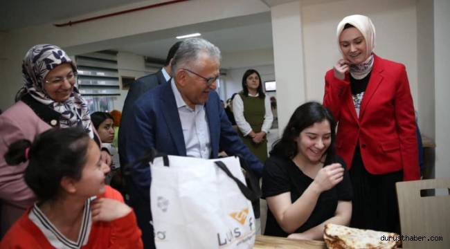 Büyükşehir, açıkta kalan öğrenciye otel ya da para desteğinde bulunacak