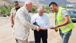 Büyükşehir’den şehrin doğusu ve batısı arasında trafiği rahatlatacak yol çalışması
