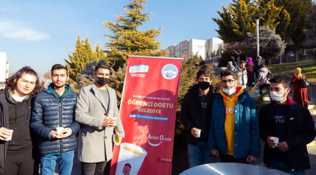 Büyükşehir Kütüphanelerinde Çay, Çorba ve İnternet Ücretsiz
