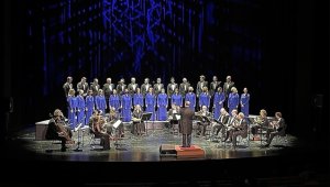 Cumhurbaşkanlığı Türk Müziği Korosu, sezonu AKM'de açtı