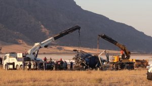 Denizli'de düşen helikopterin enkazı kaldırıldı