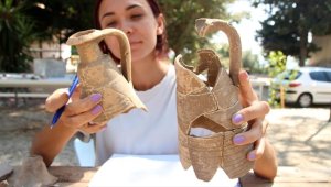 Elaiussa Sebaste Antik Kenti'nde bulunan amfora parçaları birleştiriliyor