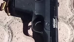 Eşini yaralayan şüpheli, arkadaşının evinde yakalandı