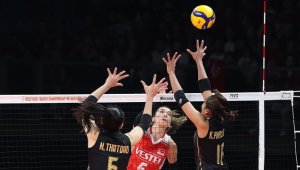FIVB Dünya Kadınlar Şampiyonası'nın ikinci gününde 6 maç oynandı