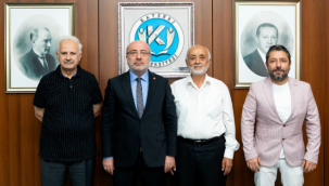 Gönüllü Kültür Teşekküllerin'nden KAYÜ Rektörü Prof. Dr. Kurtuluş Karamustafa'ya ziyaret