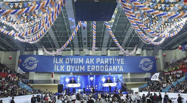 "İlk Oyum Erdoğan'a, İlk Oyum AK Parti'ye" Sakarya'dan başladı