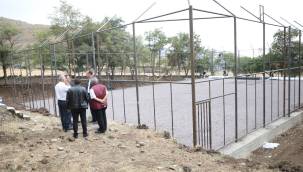 İncesu Belediyesi’nden 5 mahalleye halı saha