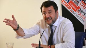 İtalya'da aşırı sağcı lider Salvini, Rusya'ya uygulanan yaptırımlara karşı çıkmayı sürdürdü