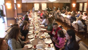 Kılıçdaroğlu ve eşi, milletvekili eşleriyle çay sohbetinde buluştu 